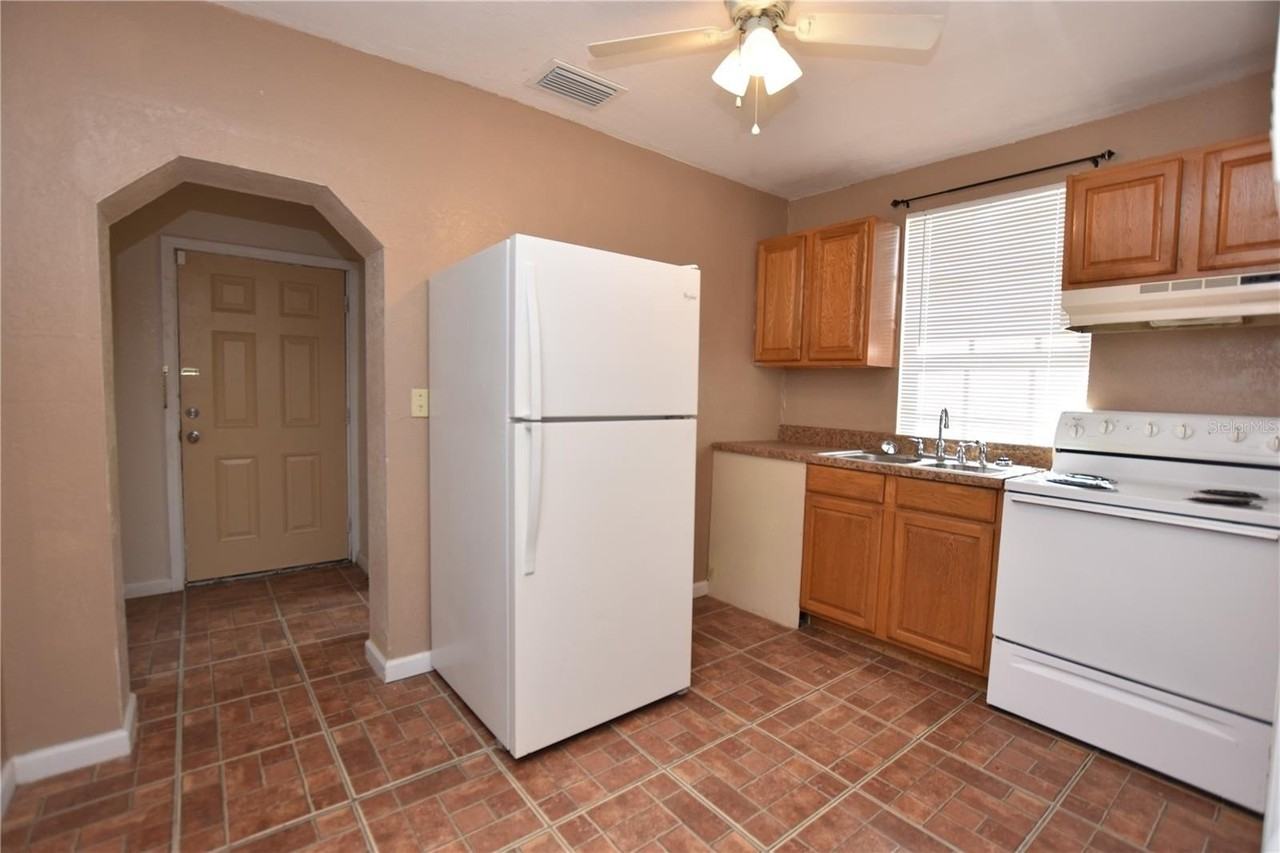 707 N 7th St #A - Photo 3 of 13