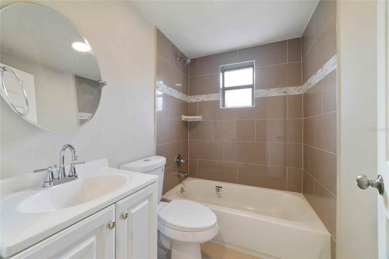 2441 Church St #A - Photo 5 of 13