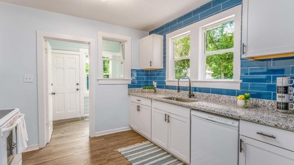912 E Carolina Ave - Photo 6 of 19