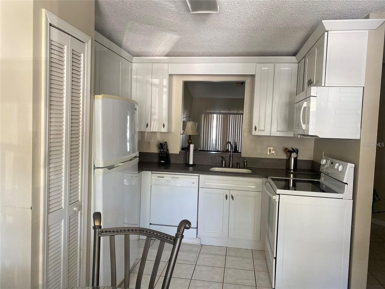 3204 Sabal Palms Ct #B - Photo 7 of 20