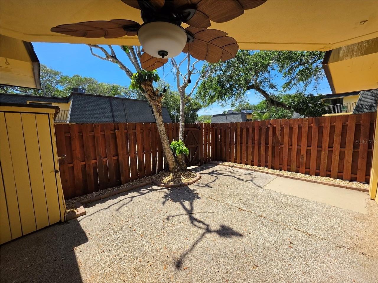 3824 Saxon Dr - Photo 3 of 38