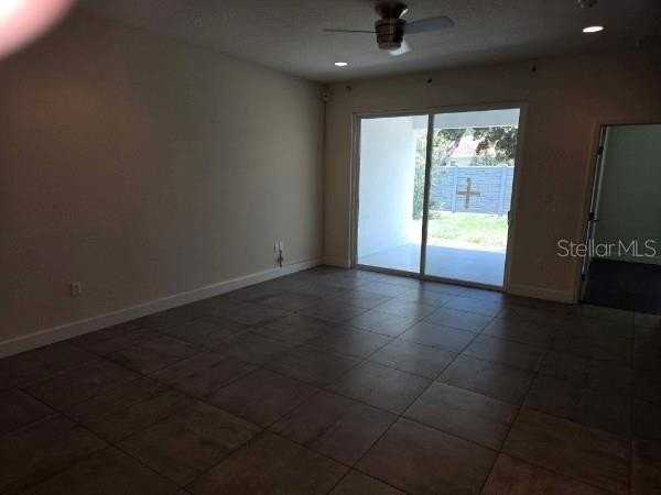 922 Centaury Dr - Photo 4 of 22