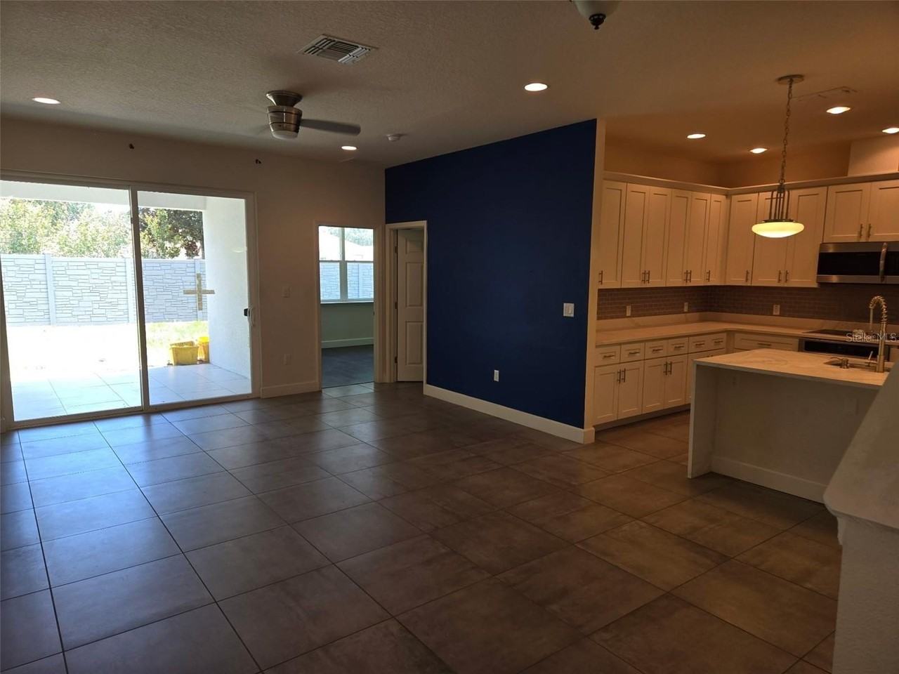 922 Centaury Dr - Photo 5 of 22