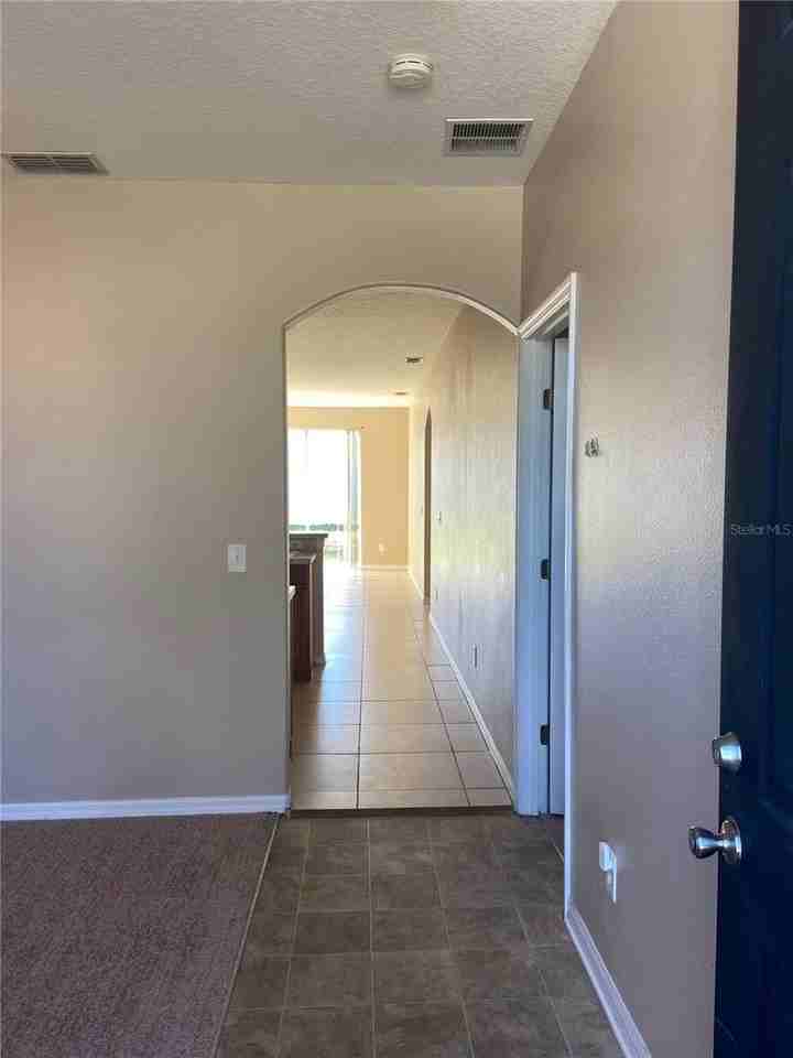 628 Madina Cir - Photo 2 of 15