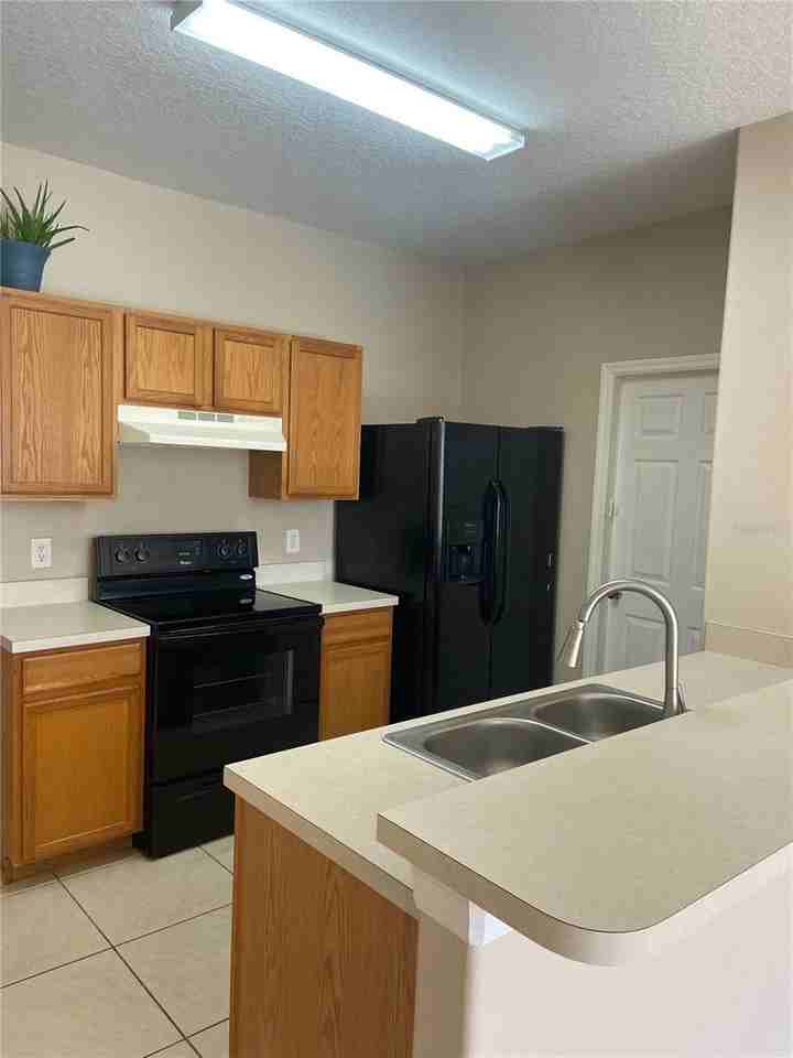 628 Madina Cir - Photo 5 of 15