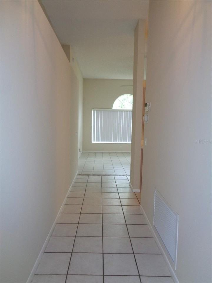 2125 River Park Blvd - Photo 3 of 17