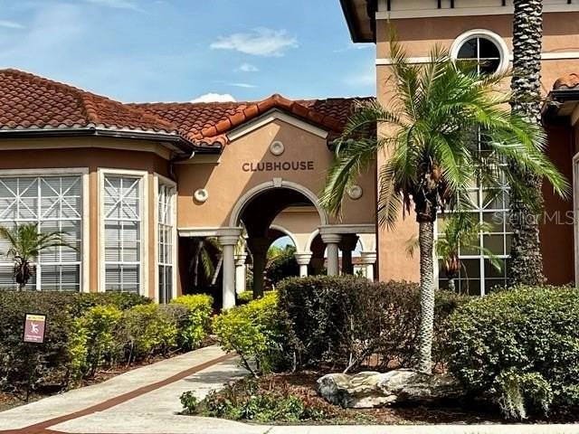 5554 Metrowest Blvd #212