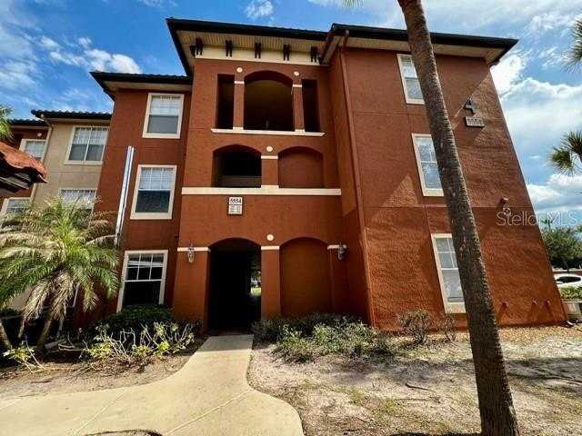 5554 Metrowest Blvd #212 - Photo 4 of 50