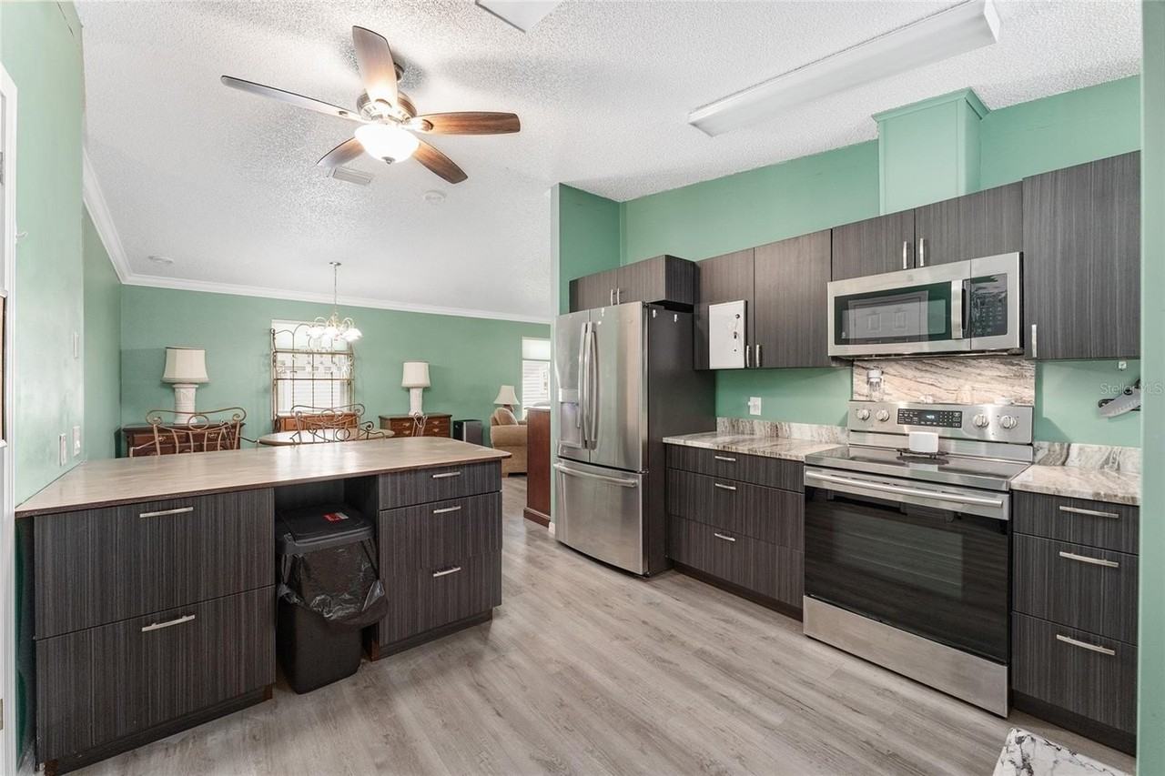 1401 W Schwartz Blvd - Photo 3 of 23