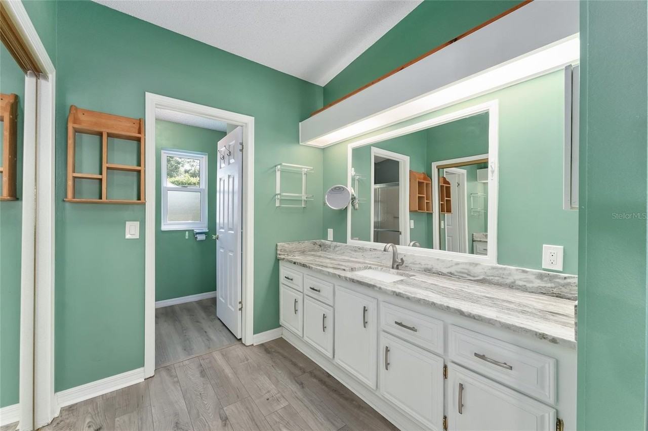 1401 W Schwartz Blvd - Photo 5 of 23