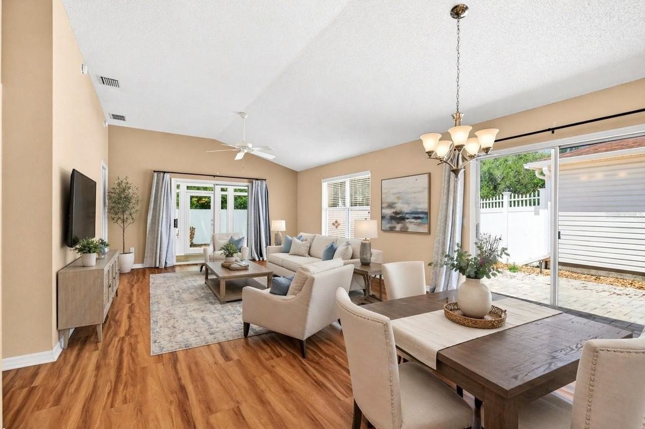 430 Calvert Ter - Photo 4 of 12