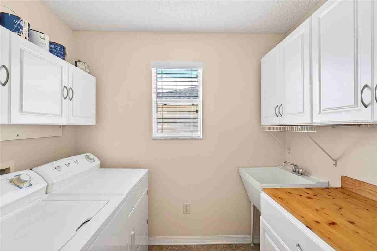430 Calvert Ter - Photo 5 of 12