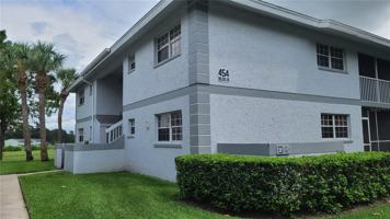 featured image of 454 Fairways Cir #B102