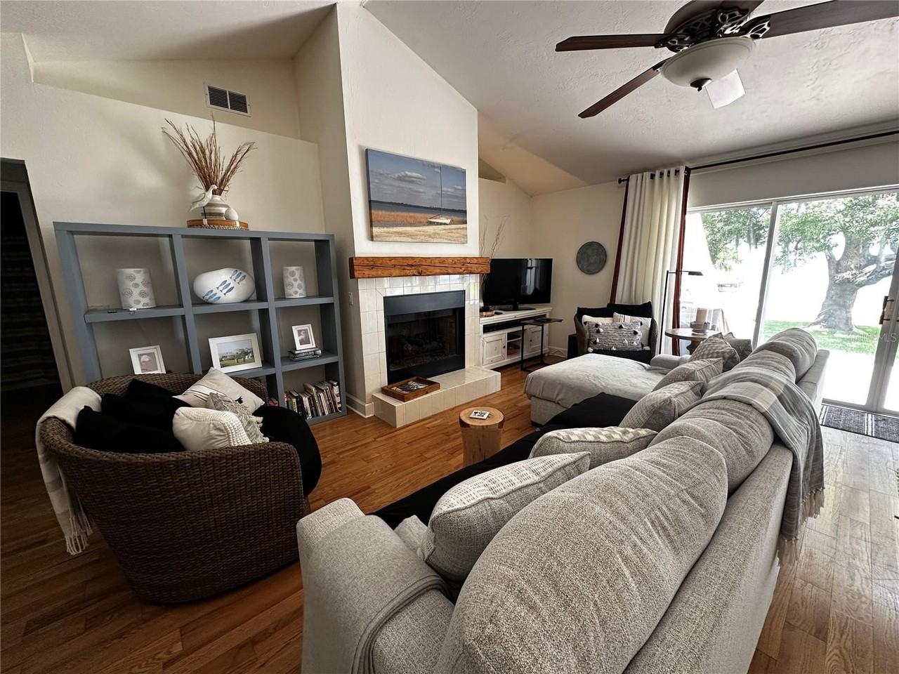 12595 Se Sunset Harbor Rd - Photo 3 of 30