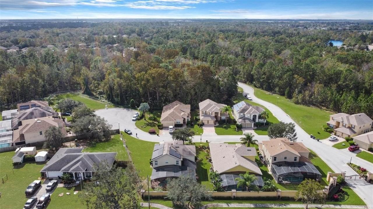 112 Cypress Pointe Ct - Photo 4 of 33