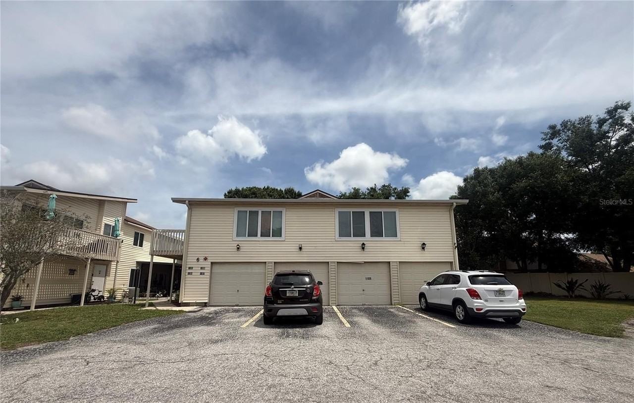 1101 Spring Meadow Dr #1101 - Photo 3 of 32
