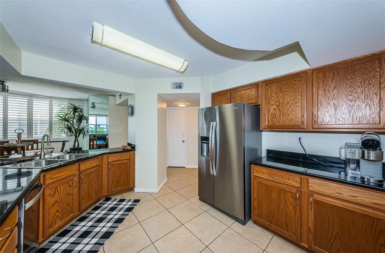 6081 Bahia Del Mar Cir #456 - Photo 4 of 25