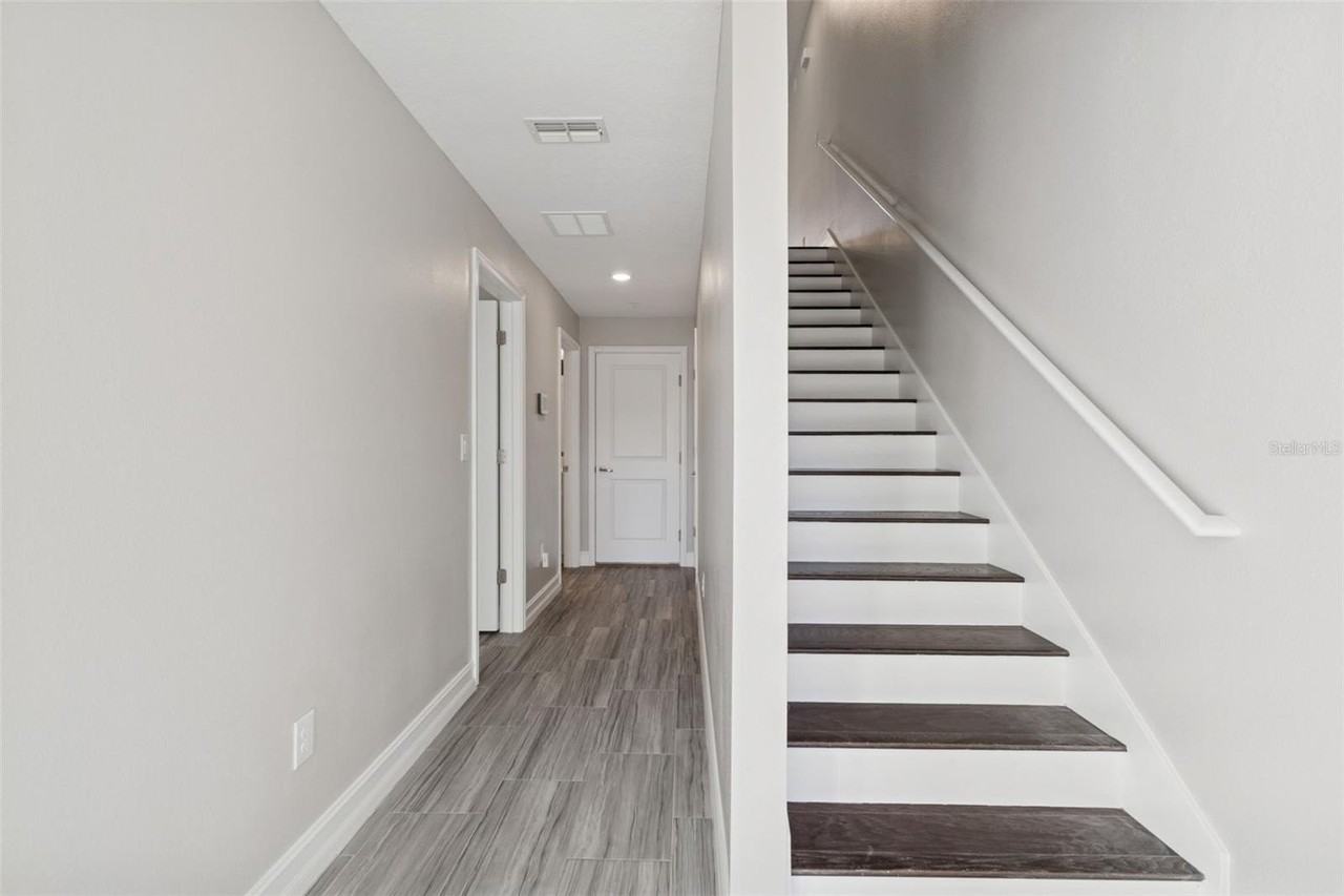 4921 W Paul Ave #4 - Photo 4 of 50