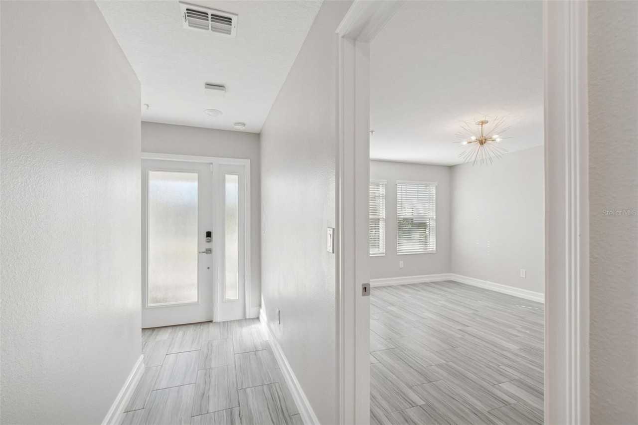 4921 W Paul Ave #4 - Photo 5 of 50