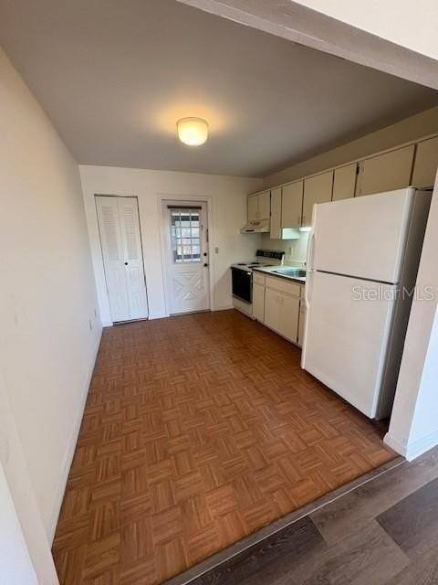 5607 67th Ave N #314 - Photo 7 of 25