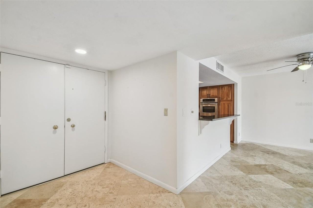 100 Oakmont Ln #106 - Photo 4 of 50