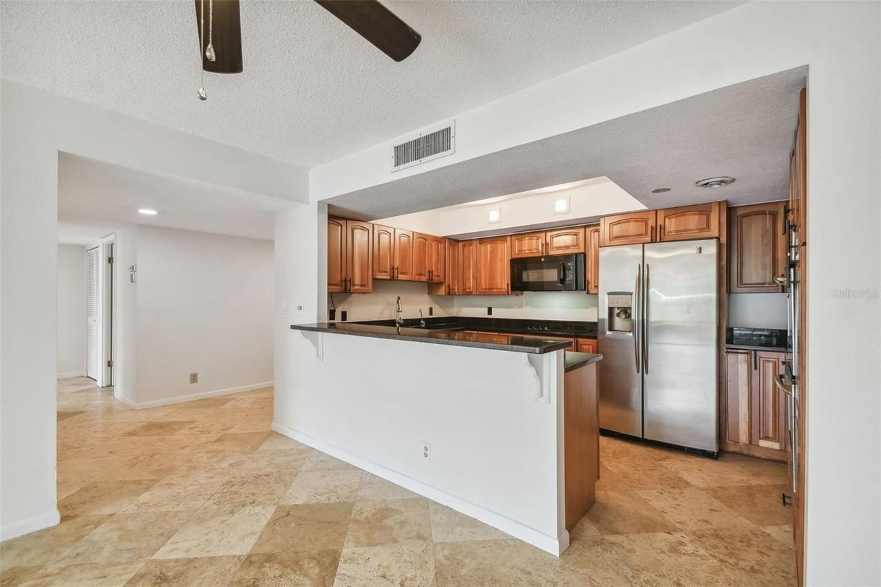 100 Oakmont Ln #106 - Photo 5 of 50