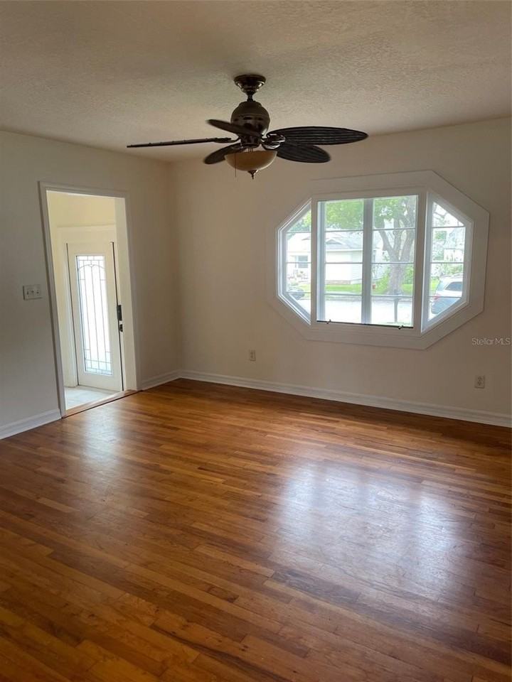 1914 W Aileen St - Photo 4 of 12