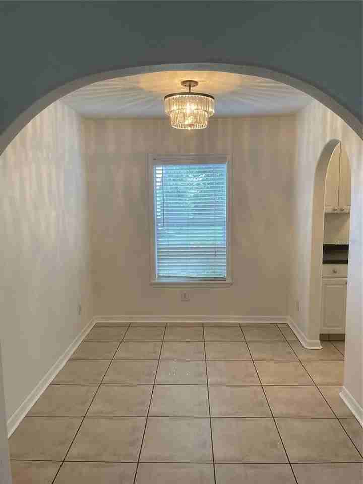 1914 W Aileen St - Photo 5 of 12