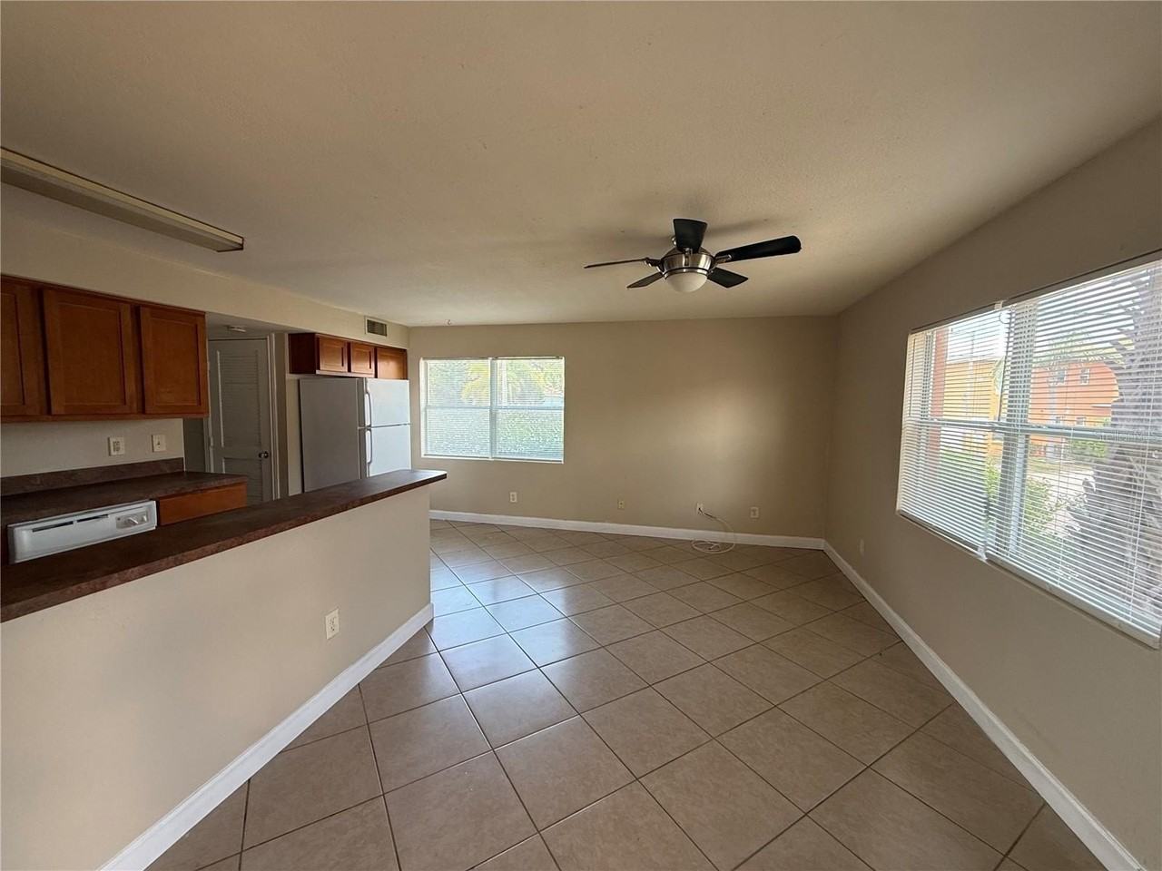 117 N Evergreen Ave #105 - Photo 2 of 7