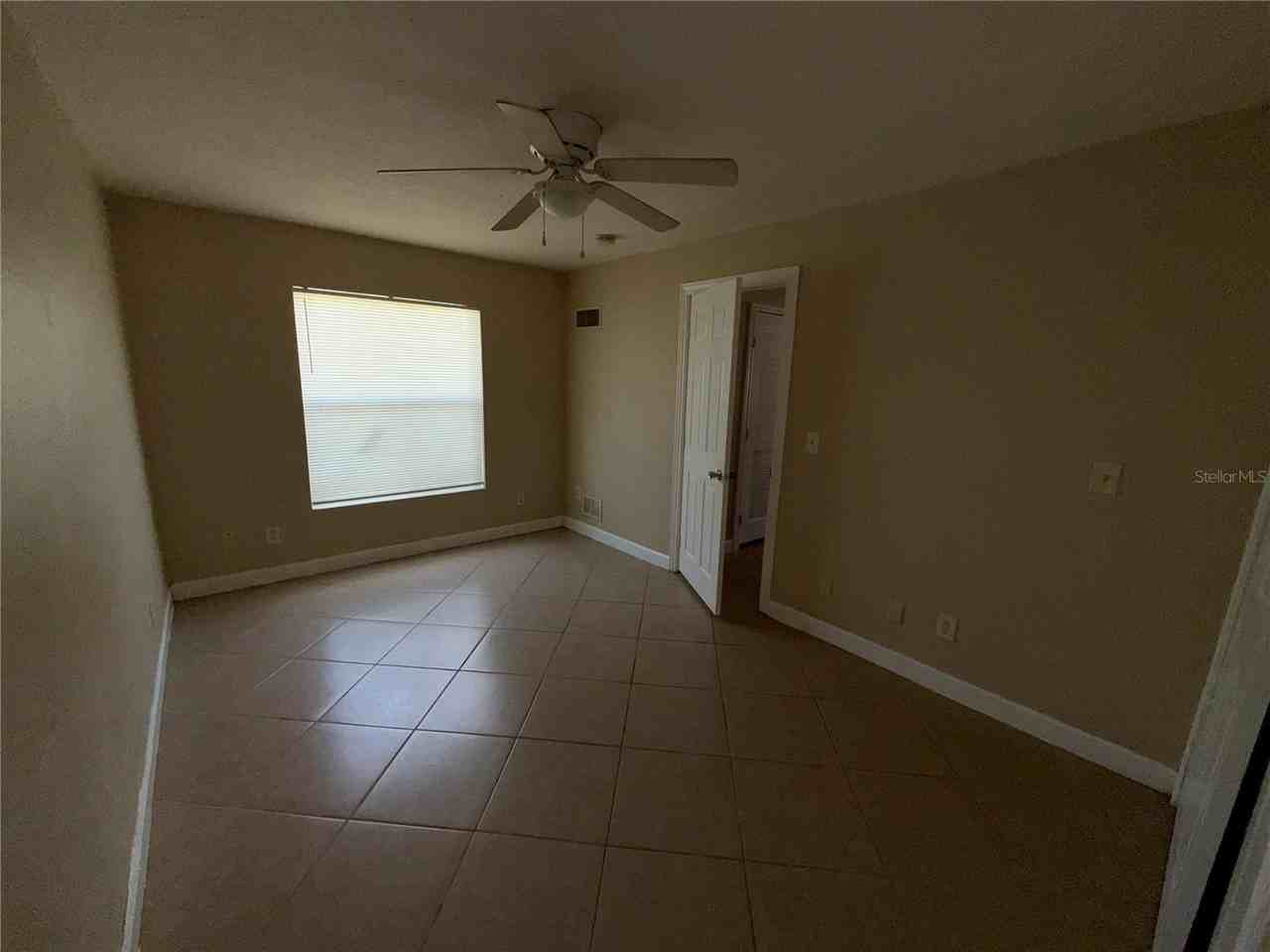 117 N Evergreen Ave #105 - Photo 5 of 7