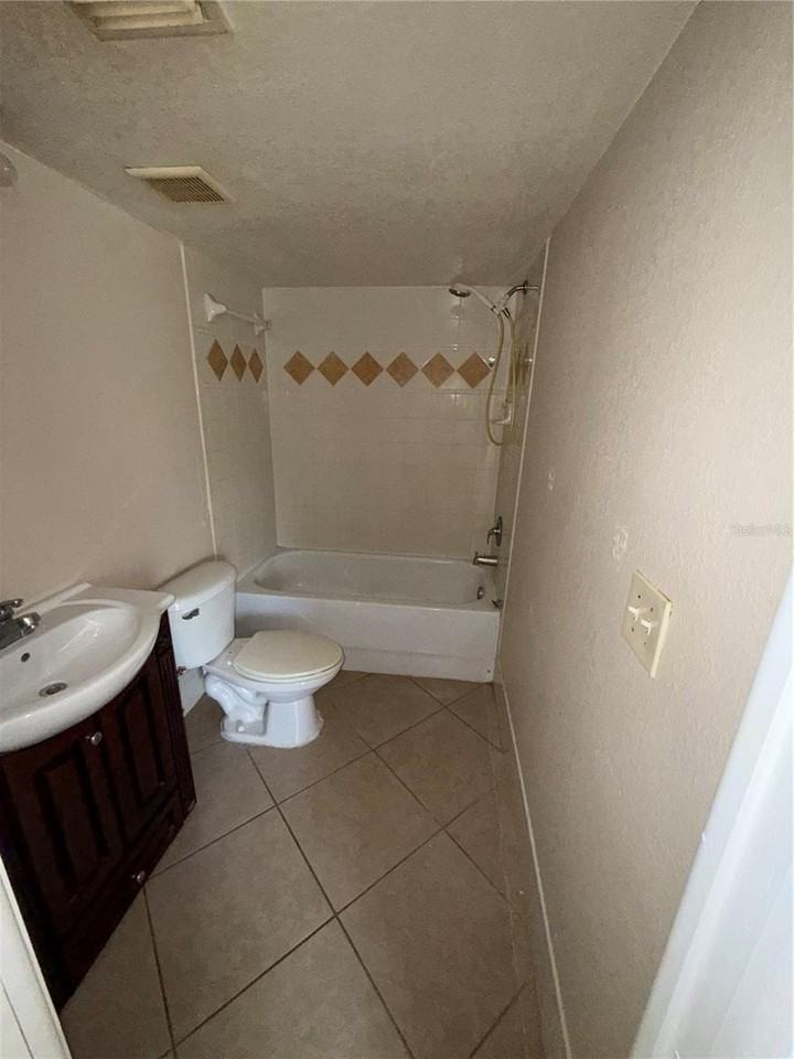 117 N Evergreen Ave #105 - Photo 7 of 7