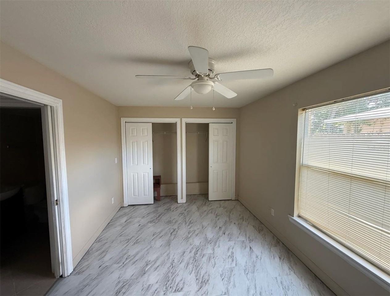 117 N Evergreen Ave #102 - Photo 6 of 7