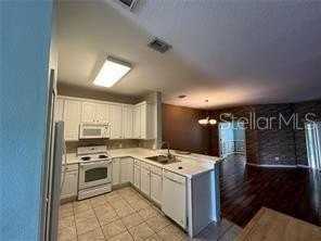 17451 Hugh Ln - Photo 3 of 12