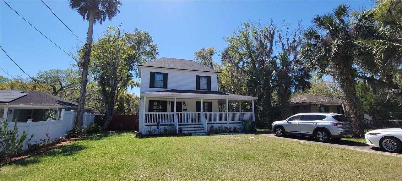 416 W Howry Ave - Photo 2 of 33