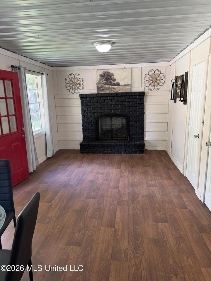 164 County Road 179 - Photo 2 of 12