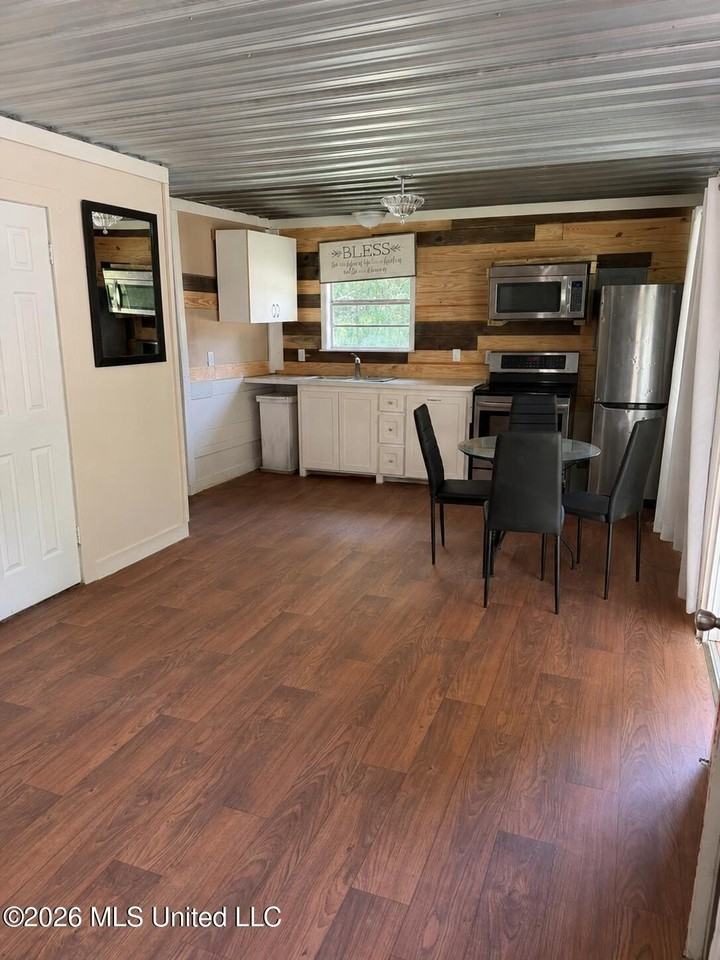 164 County Road 179 - Photo 3 of 12