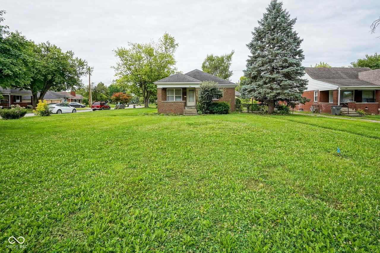 5159 E 16th St - Photo 2 of 32