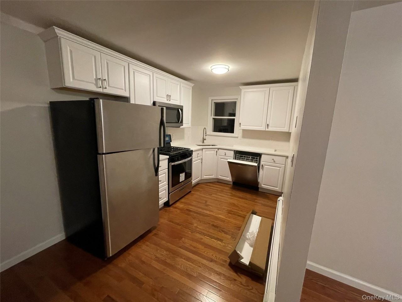 27 Neperan Rd #2R - Photo 4 of 9