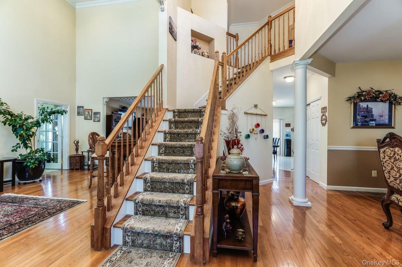 5 Daffodil Ln - Photo 2 of 20