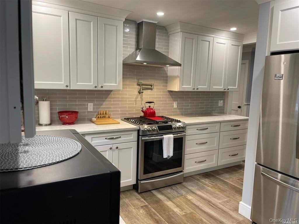 84 Ocean Ave - Photo 6 of 29