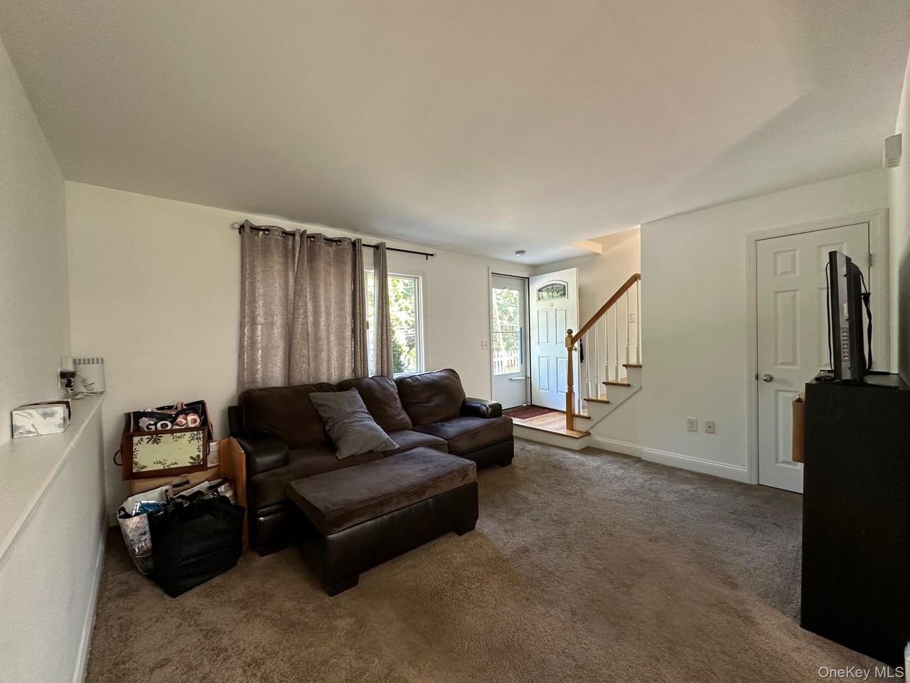 40A Melrose Ave - Photo 7 of 14