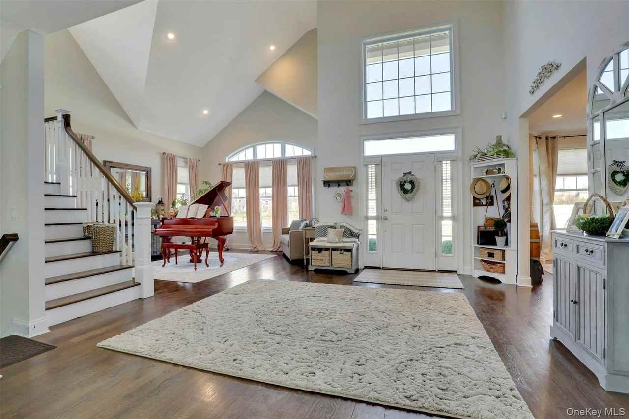 27 Country View Ln - Photo 5 of 34