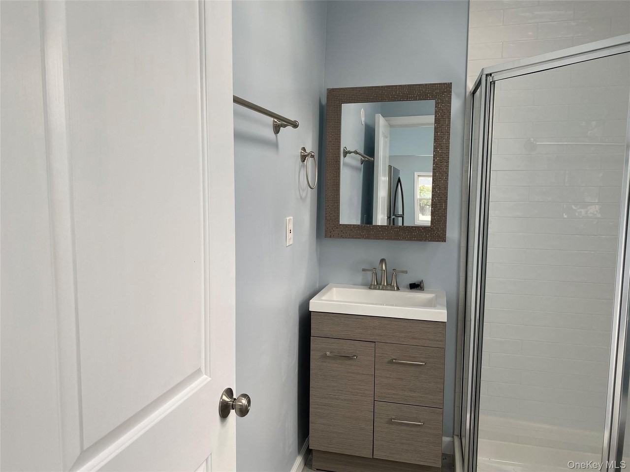 115 Barbara Rd - Photo 7 of 13