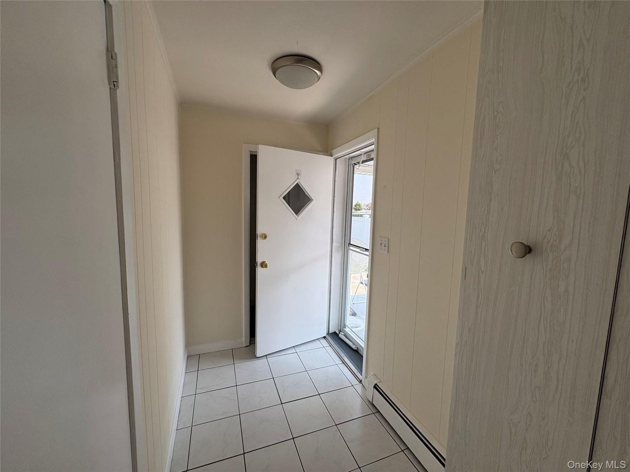 64 Sherman Ave - Photo 3 of 12
