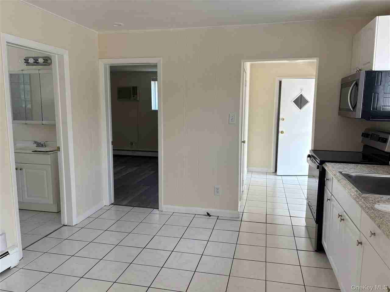64 Sherman Ave - Photo 6 of 12