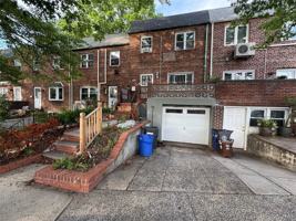featured image of 5841 Clearview Expy