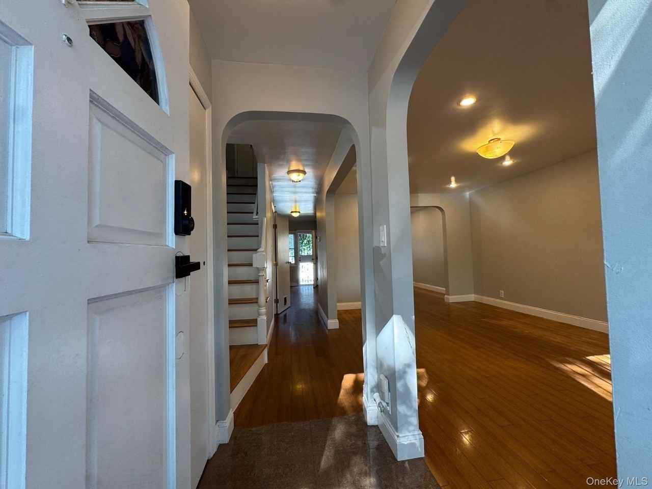 5841 Clearview Expy - Photo 4 of 19