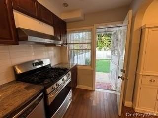 5841 Clearview Expy - Photo 7 of 19
