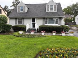 featured image of 25 Long St