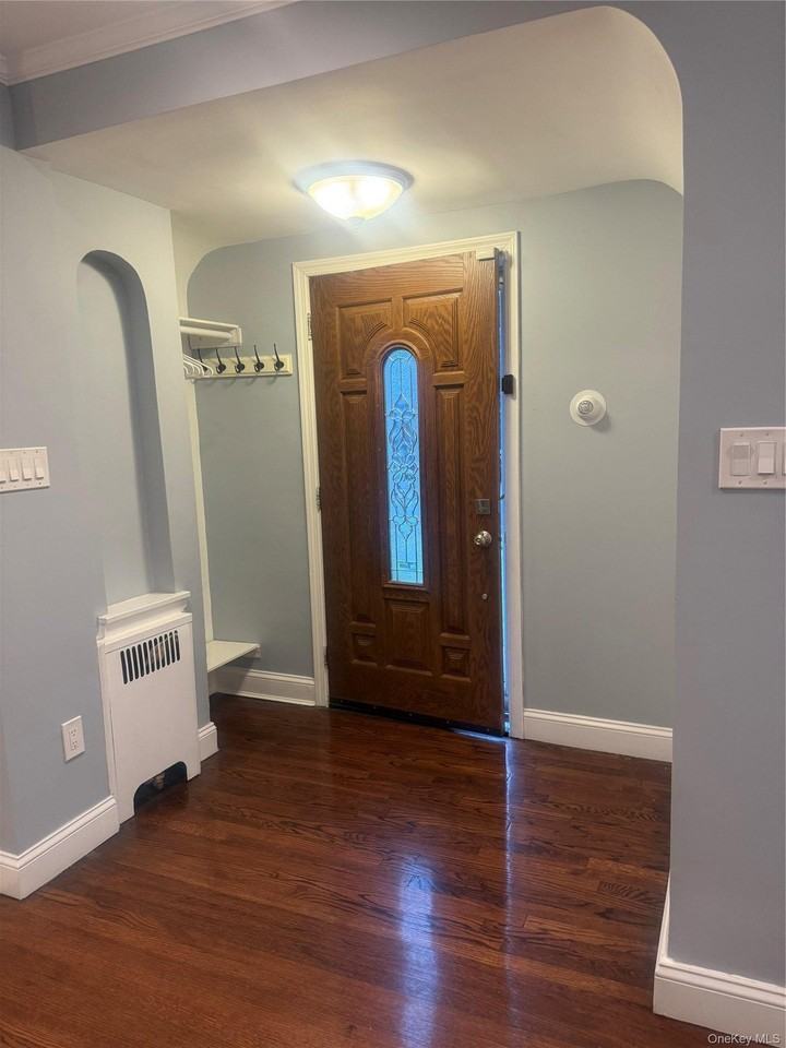 302 Oakford St - Photo 3 of 31
